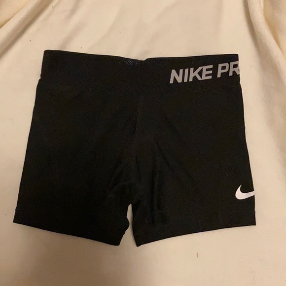 Gymnastics leotards, shorts, shirts, and capris - Picture 2 of 9